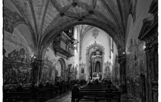 Dentro de la iglesia de Santa Cruz, Coimbra, Portugal